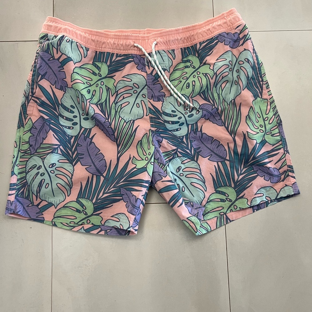 Men’s L Original Use Swim Trunks pink with print
